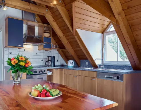 Voll ausgestattete Küchenzeile der Ferienwohnung im Schweizerhof, Villingen-Obereschach im Schwarzwald